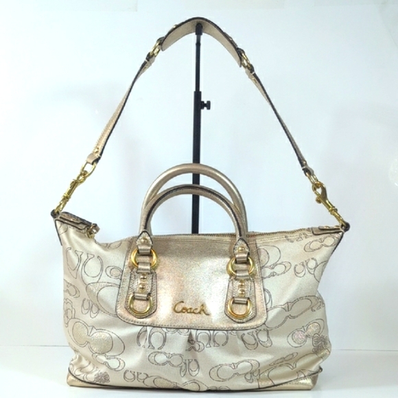 Coach Ashley Signature Satchel - Picture 1 of 12